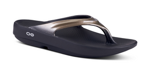 OOFOS OOlala Luxe Latte - รองเท้าเพื่อสุขภาพ นุ่มสบาย