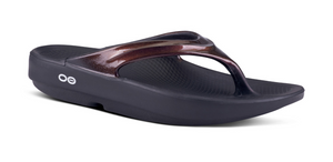 OOFOS OOlala Luxe Cabernet - รองเท้าเพื่อสุขภาพ นุ่มสบาย