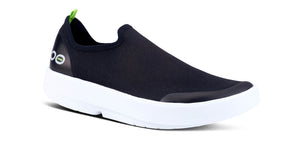 OOFOS WOMEN'S OOMG EEZEE LOW White/Black - รองเท้าเพื่อสุขภาพ นุ่มสบาย