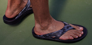 OOFOS OOriginal Sport Black Camo - รองเท้าเพื่อสุขภาพ นุ่มสบาย